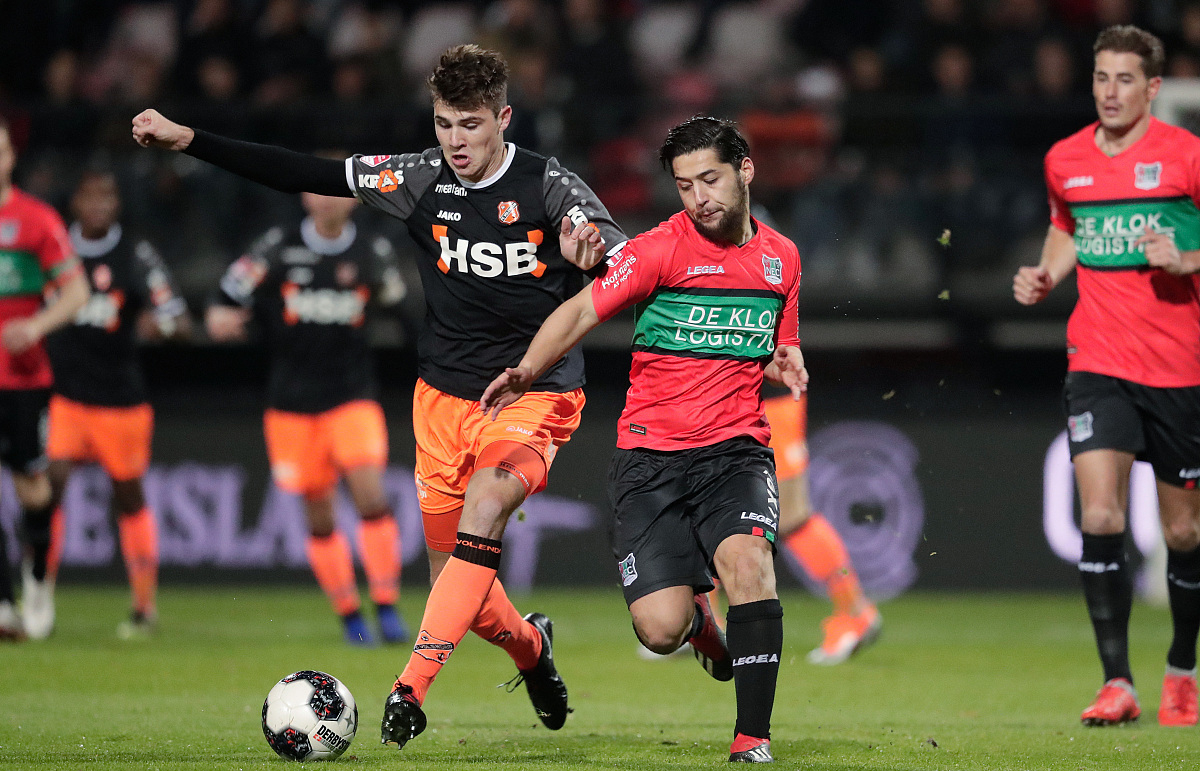 他特别强调 他特别强调