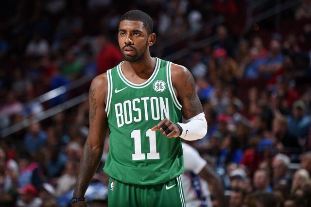 虽然他们展 虽然他们展